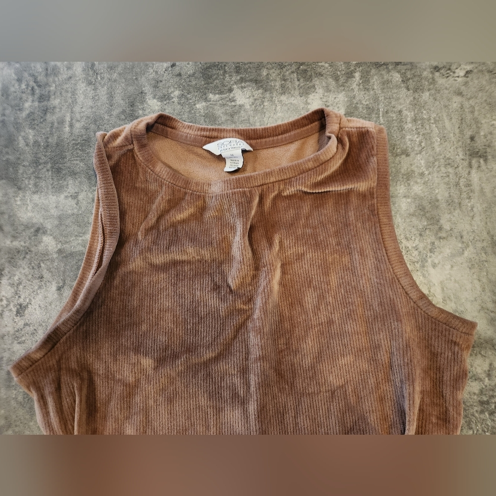 Sofia Intimates by Sofia Vergara tank soft - Picture 2 of 5